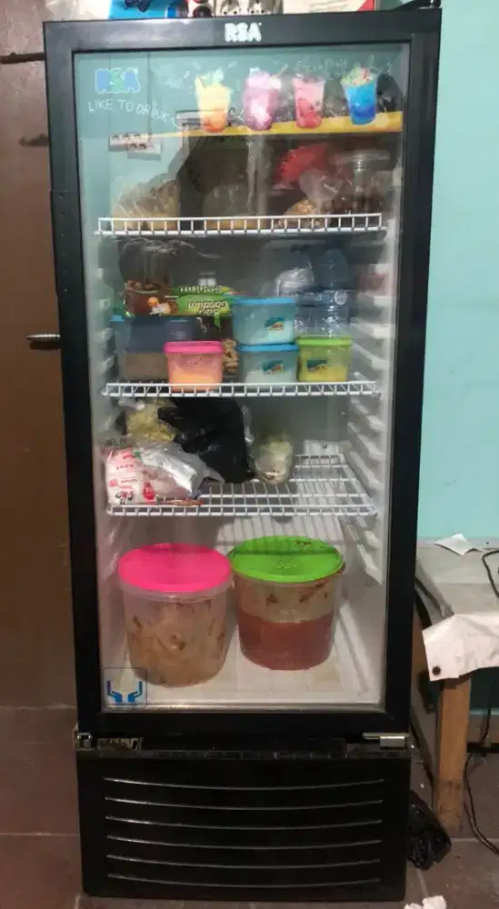 Showcase 4 rak by RSA Agate