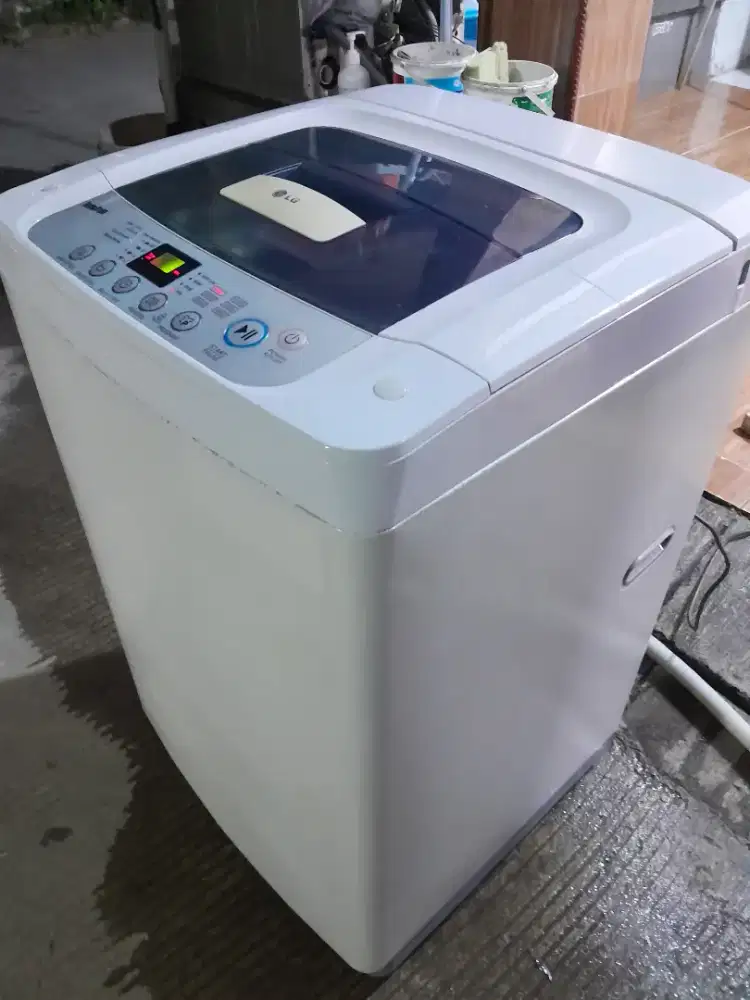 Mesin Cuci LG Turbo Drum 8Kg