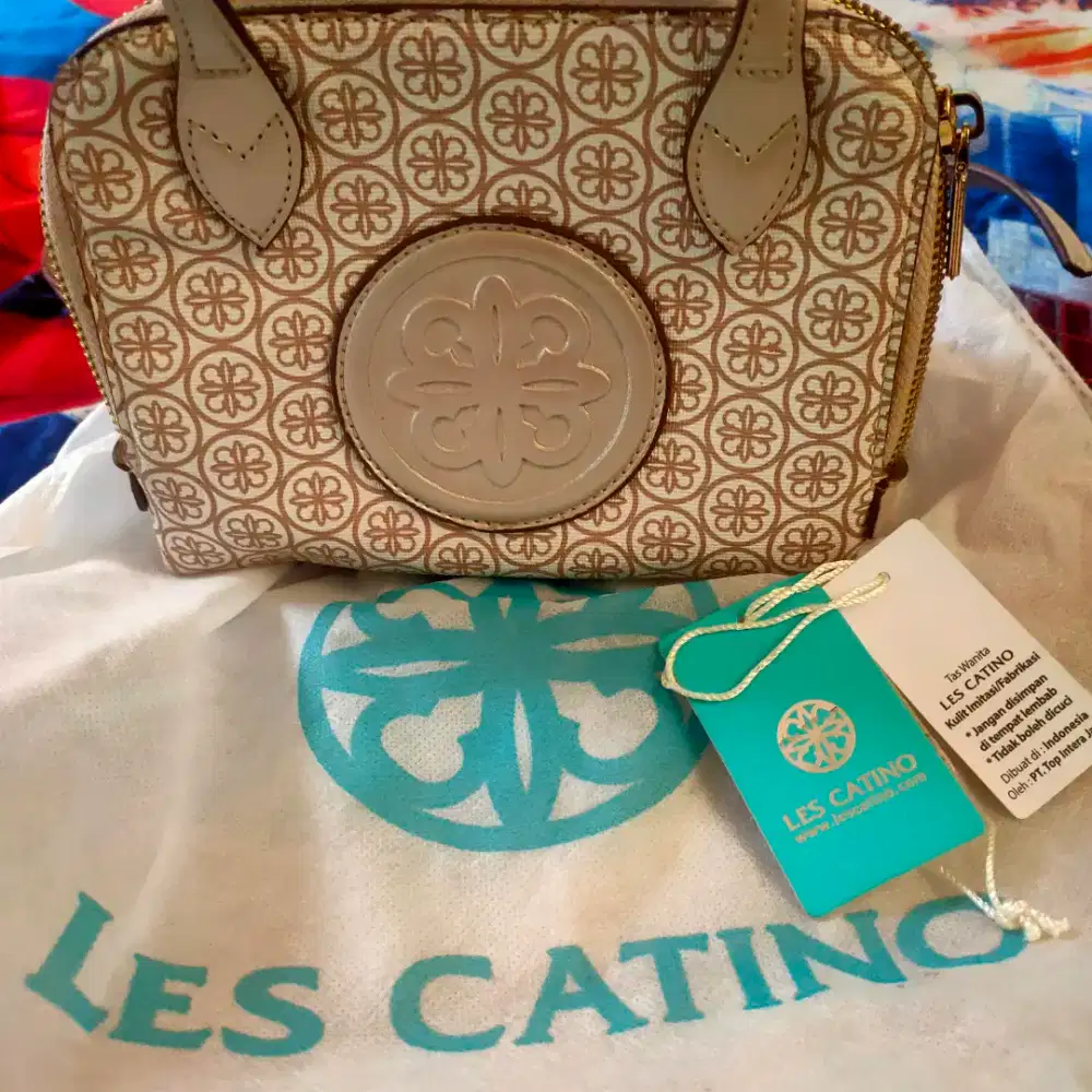 Tas selempang wanita