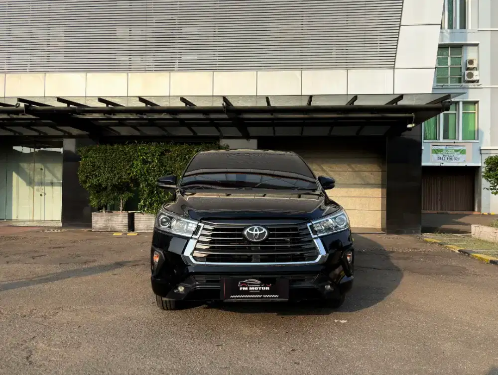 Toyota Kijang Innova VDiesel 2022 AT 2.4, Km 62Ribu, Pajak Panjang