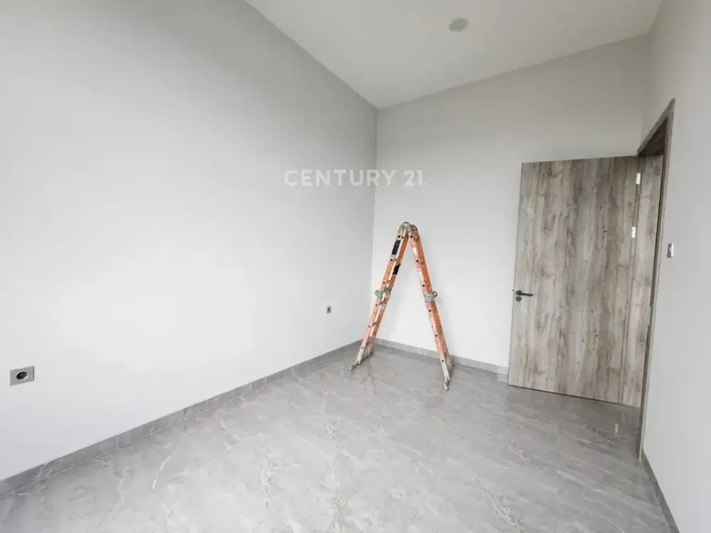 Rumah Baru Meruya Utara Sisa 1 Unit Jakarta Barat