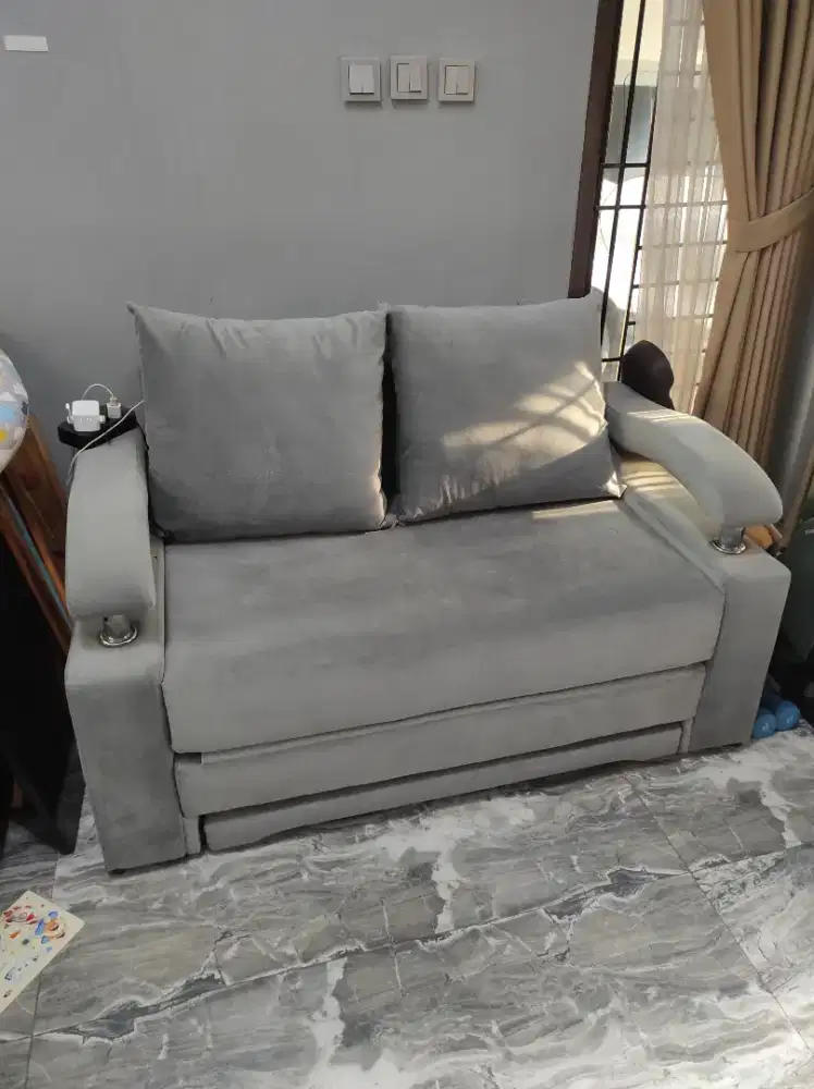Sofabed bekas / preloved