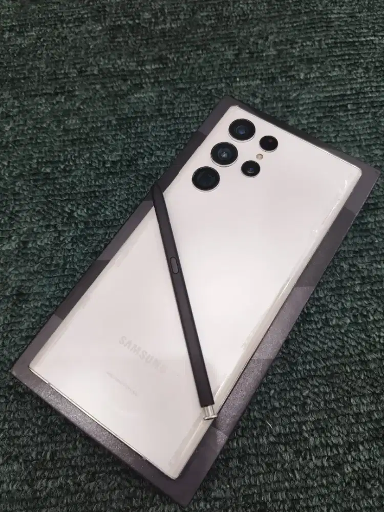 Samsung S22 ULTRA 12/256 Resmi Sein
Fullset Original,