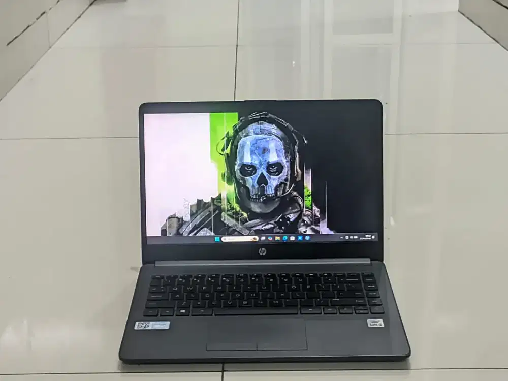 Type Laptop : Hp 240 G8