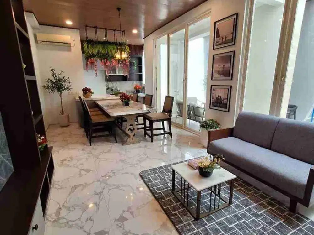 Dijual Rumah Full Furnished Pakuwon Indah Lariz Embassy Surabaya
