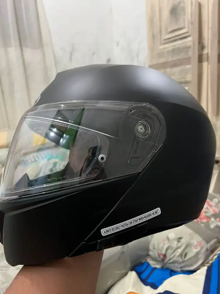 Helm HJC i90 warna hitam