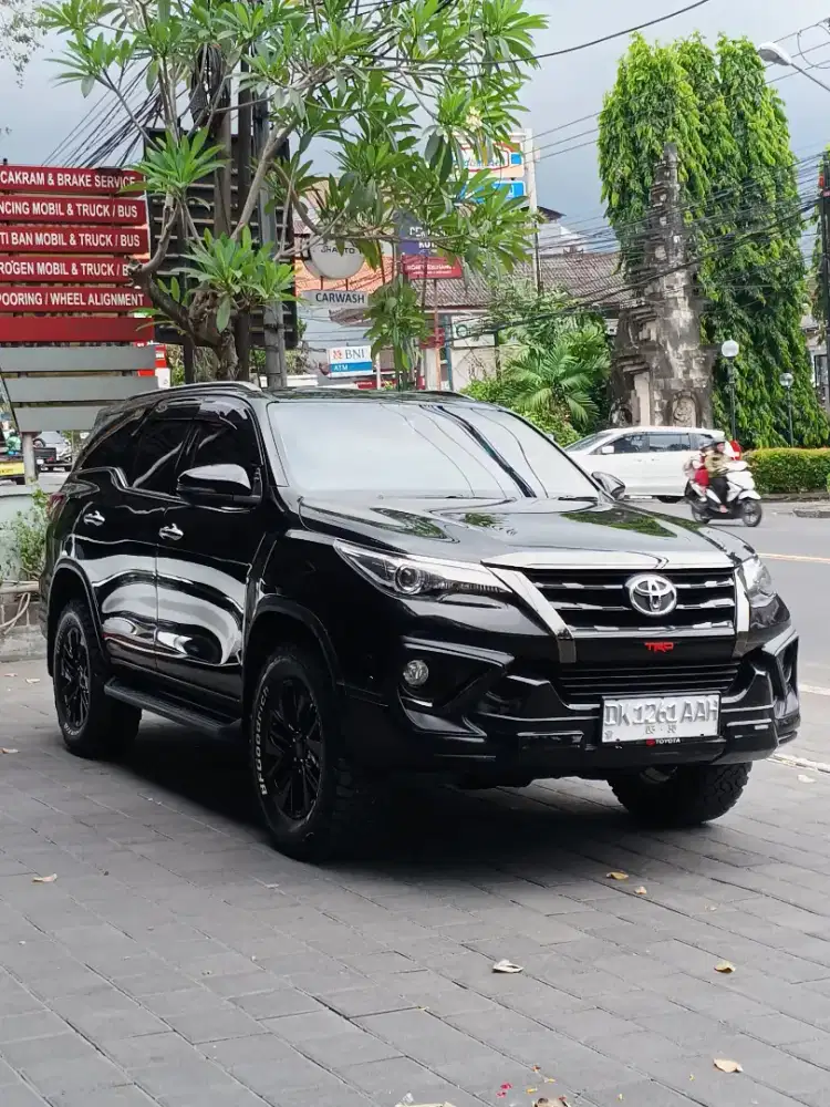 FORTUNER VRZ TRD S KICK SENSOR ASLI BALI TANGAN PERTAMA