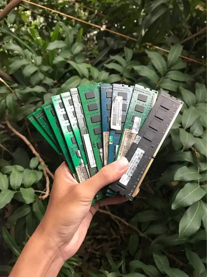 RAM LONGDIMM DDR2 & DDR3 DENGAN KAPASITAS BERAGAM NORMAL SIAP PAKAI