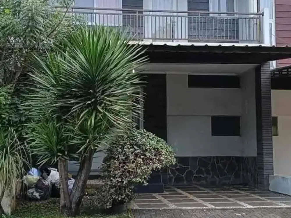 Rumah minimalis Kota Wisata cibubur