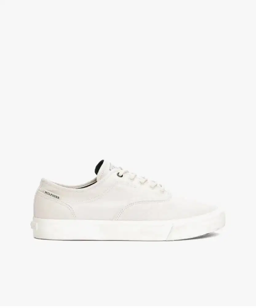 Sepatu Tommy Hilfiger