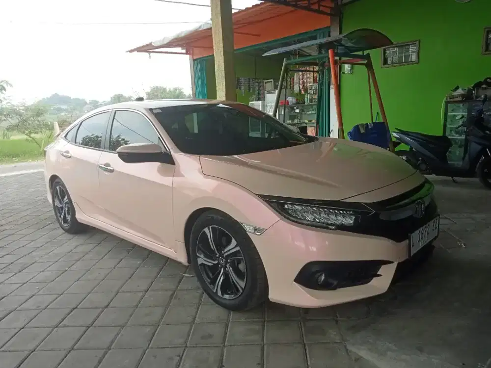 Wrapping stiker mobil panggilan area jawa timur