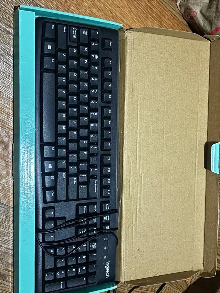 Keyboard Logitech K120