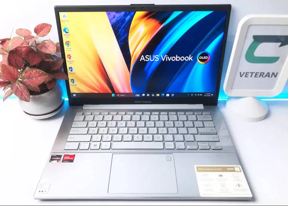 Laptop Asus VivoBook E1404FA Ryzen 5 7520U Ram 8gb Ssd 512gb Fullset