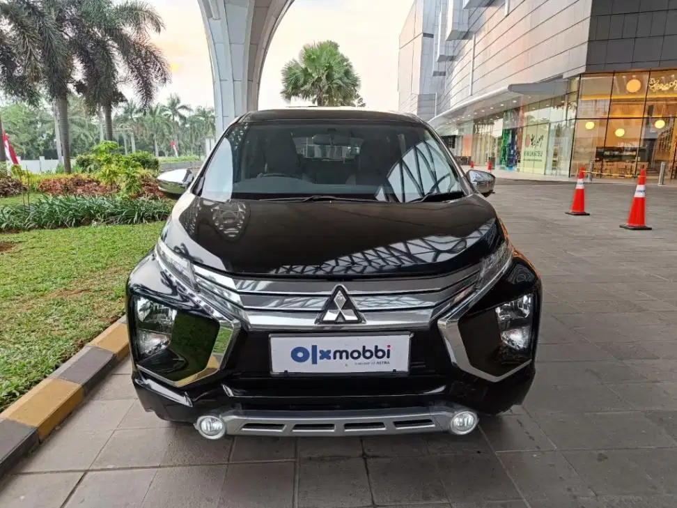 LOW DP Mitsubishi Xpander 1.5 Ultimate Bensin-AT 2018 TZT