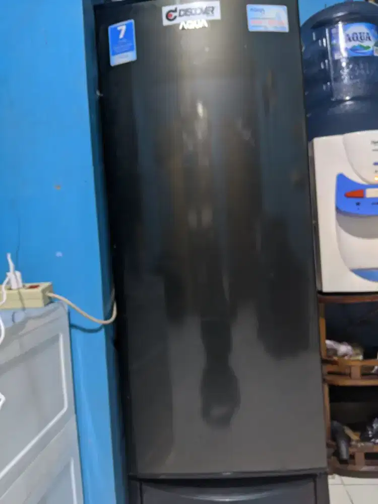Kulkas  1 pintu merk aqua