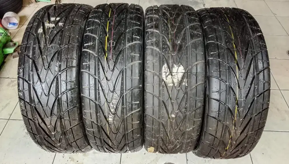 Dijual. 4pc ban 185/55 16 merk forceum hexa