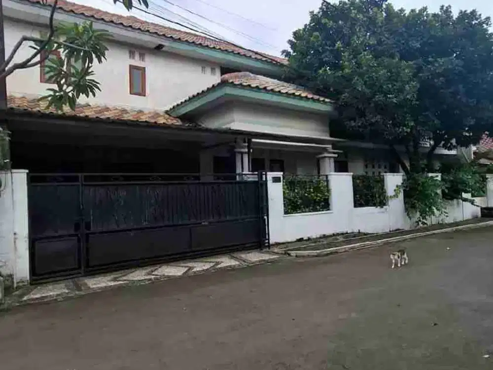 RUMAH BUMI JATIWARINGIN MEGAH MURAH LOKASI NYAMAN STRATEGIS 2 LANTAI HALAMAN LUAS