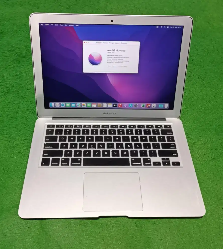 Apple MacBook Air 2017 Intel i5 8/256 Silver Murah