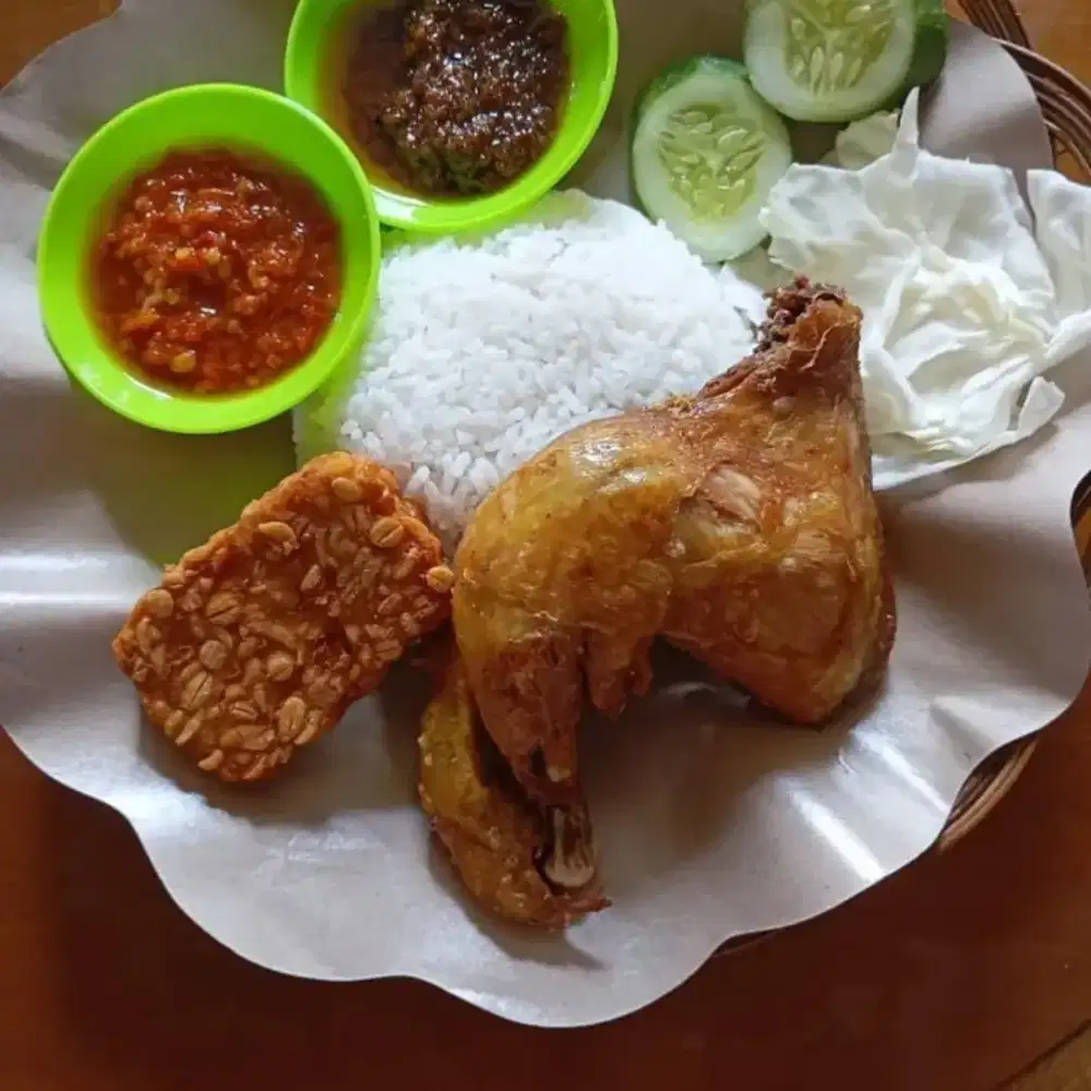 Lowongan kerja karyawan wanita Warung Makan Bebek