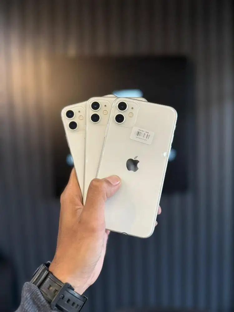 Iphone 11 64gb garansi ibox