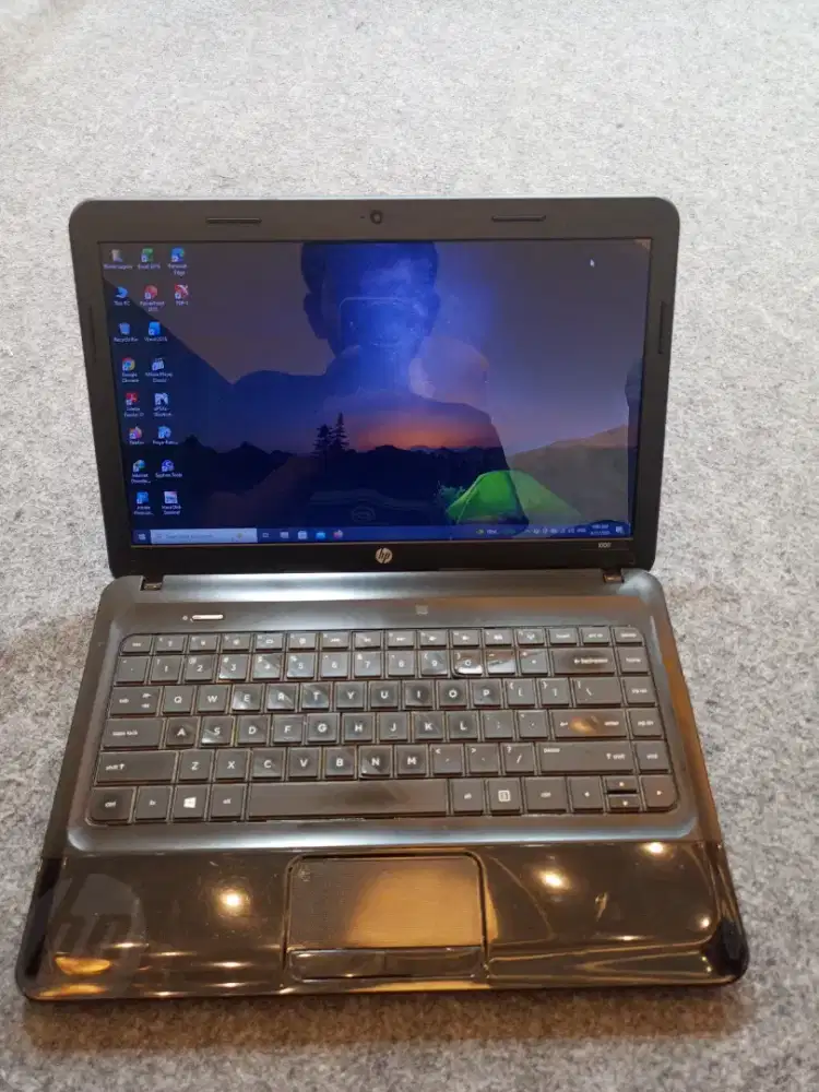 Laptop hp 1000 ram 4 i3 SSD 128
