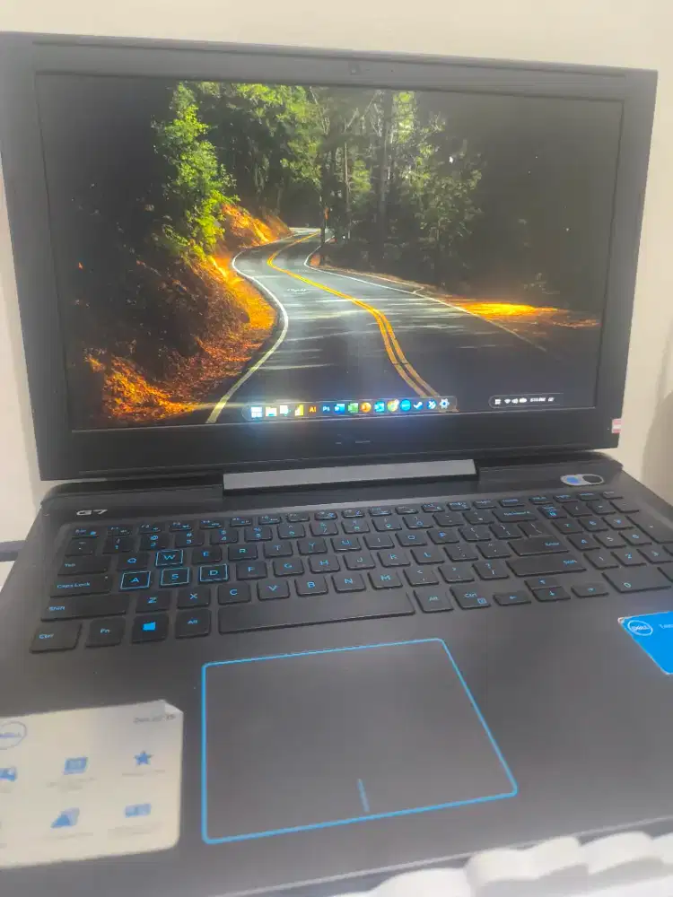 Laptop Dell G7 7588 RAM 16GB VGA GTX1050Ti 4GB
