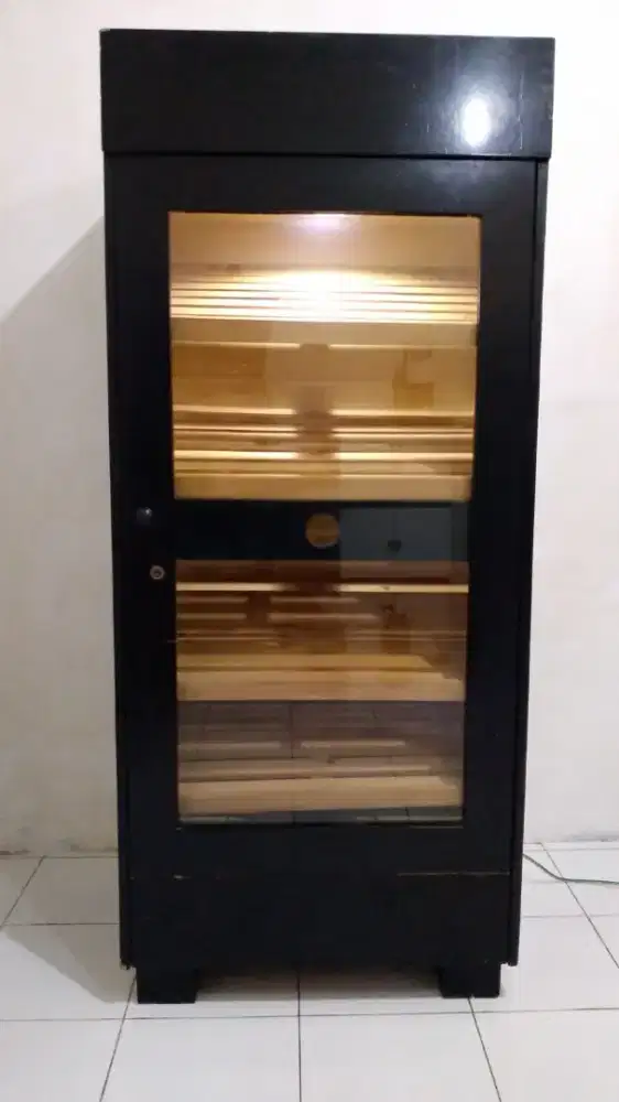 Profer roti bahan kayu