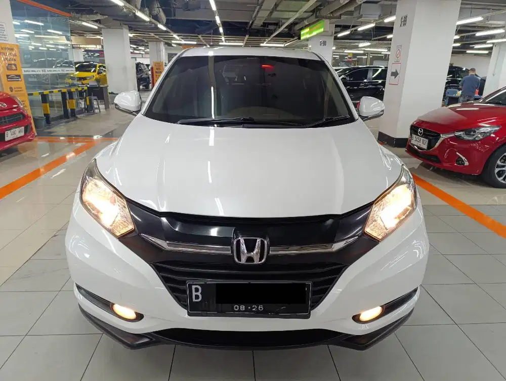 DP 11 juta  Honda HRV E 1.5 AT Tahun 2016/2017