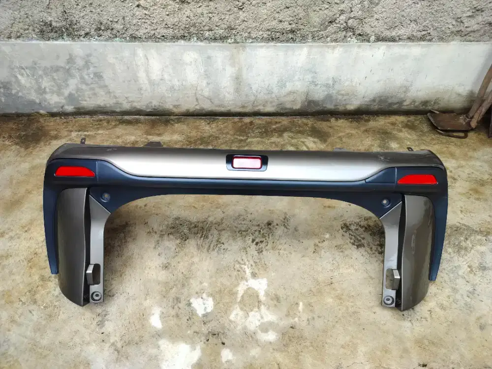 Bumper Bemper Sienta Asli Toyota