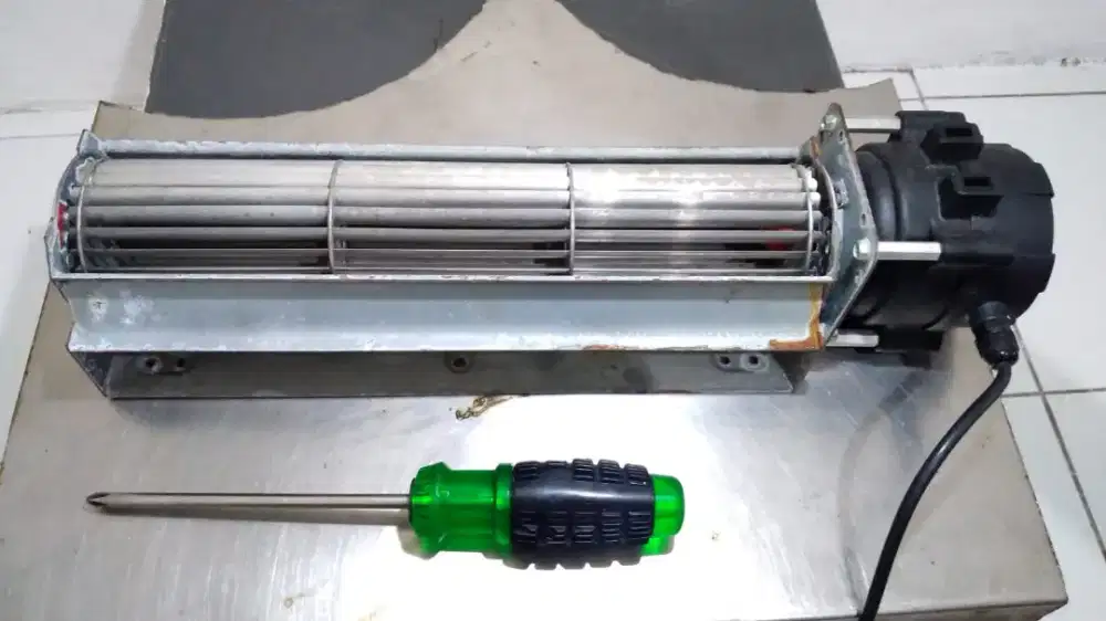 Blower arus AC 220 v