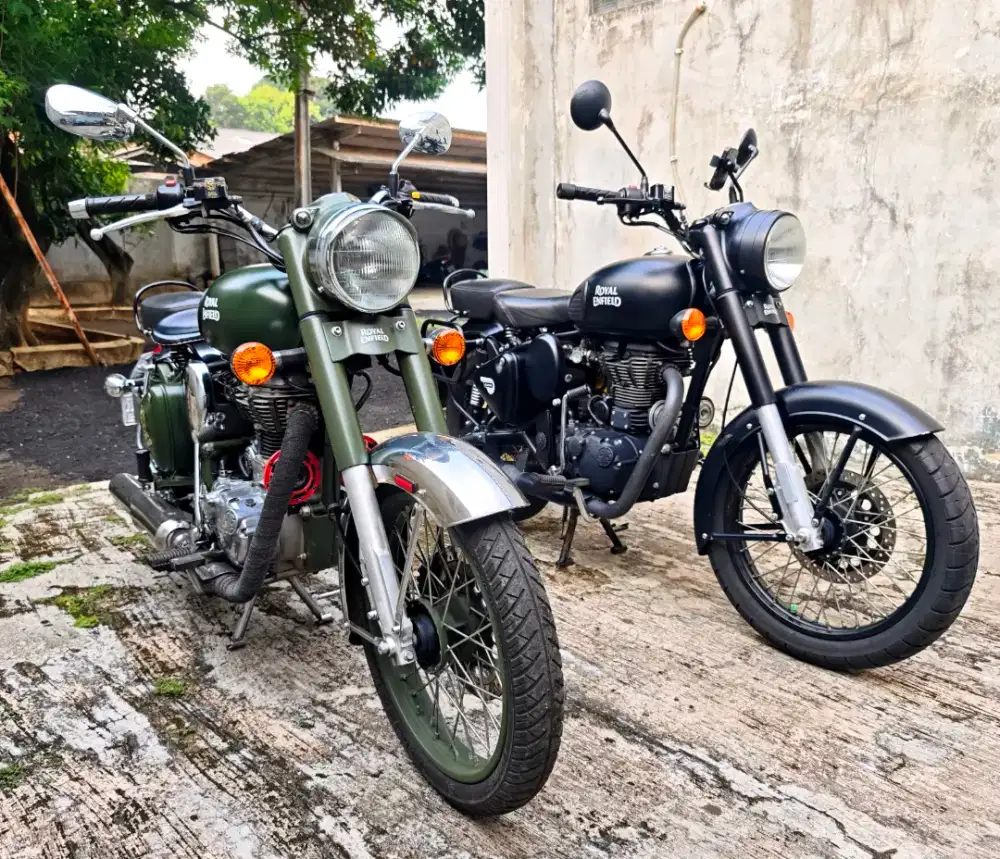 Bs Kredit/TT Royal Enfield 500 Classic Black Green meteor hunter modif