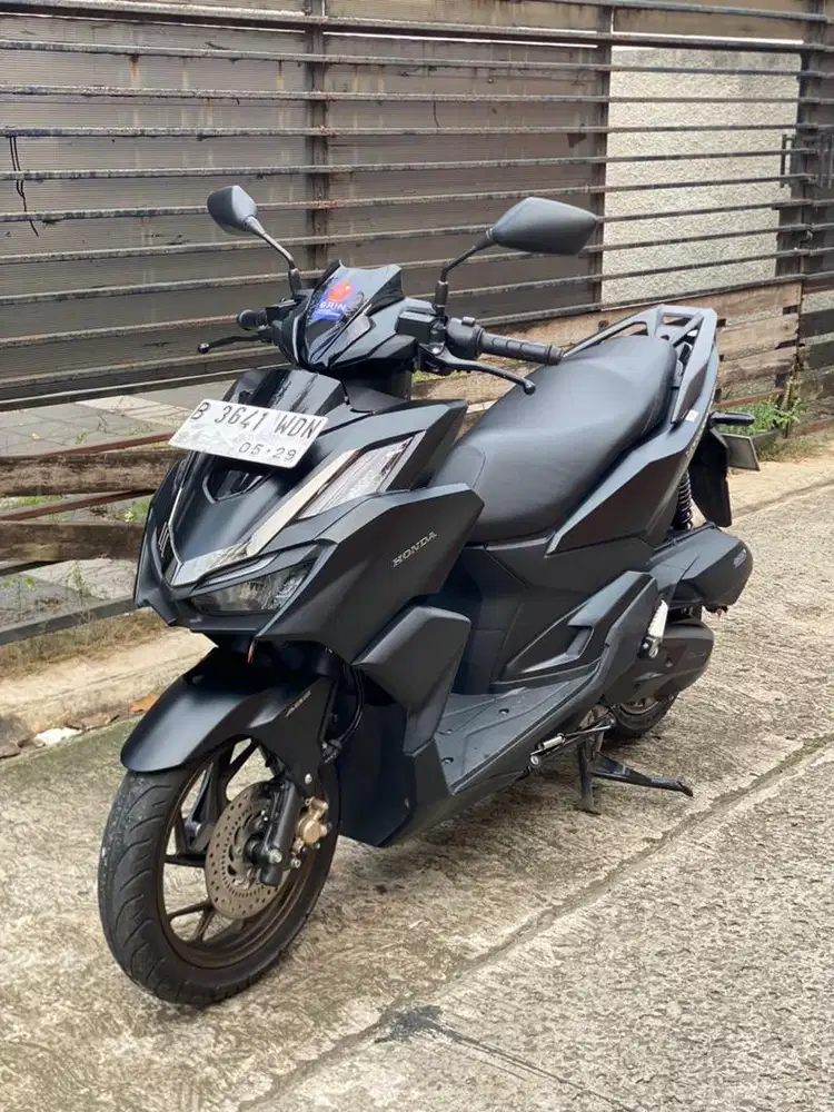 VARIO 160 ABS LIKE NEW