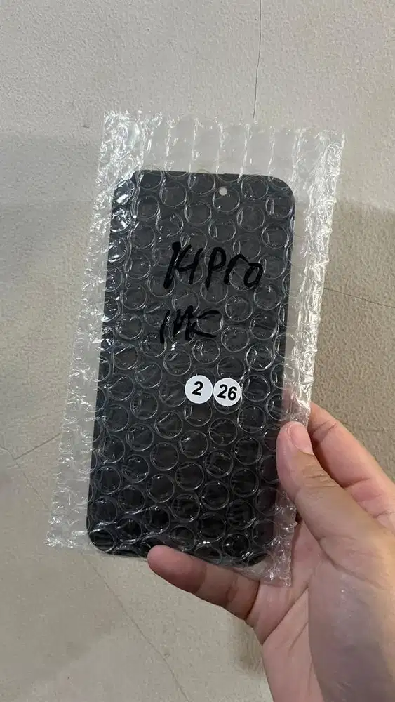 LCD touchscreen iphone 14 pro