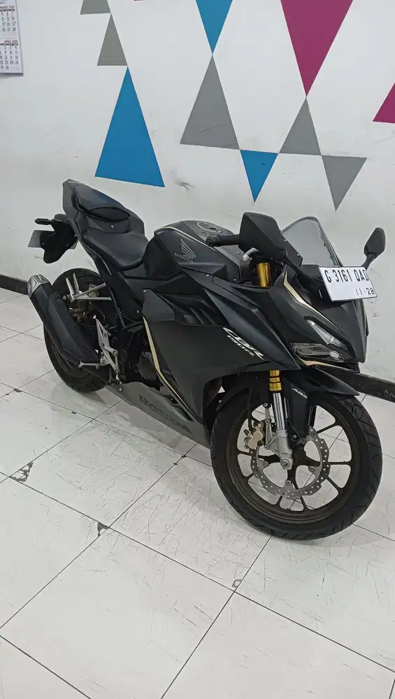 Honda New CBR 150R Limited Edition 2023 km.7000