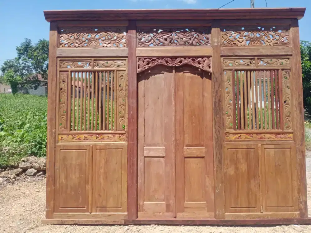 Pintu gebyok, 300x250