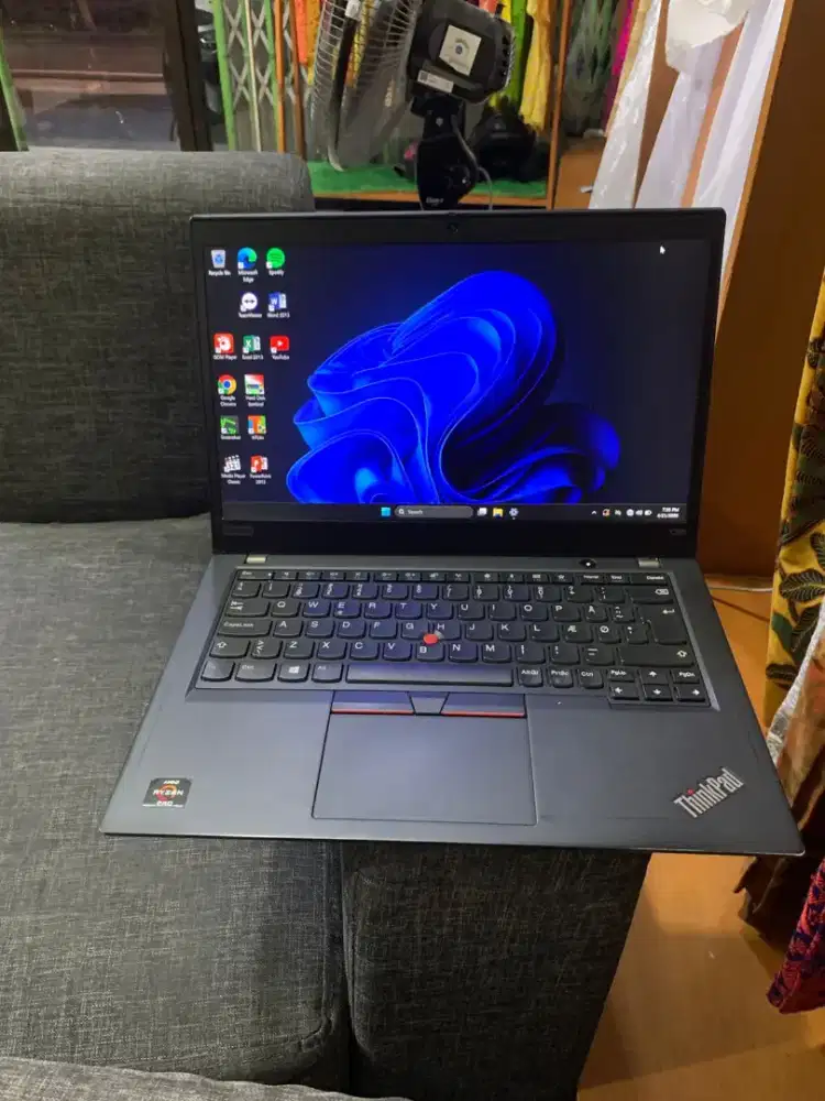 Laptop lenovo thinkpad x395 ryzen 5 ram 8 ssd 256