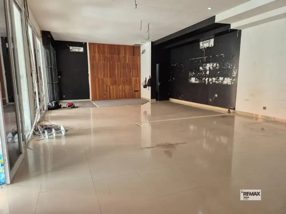 Strategic Commercial Space For Takeover In Prime Berawa, Canggu