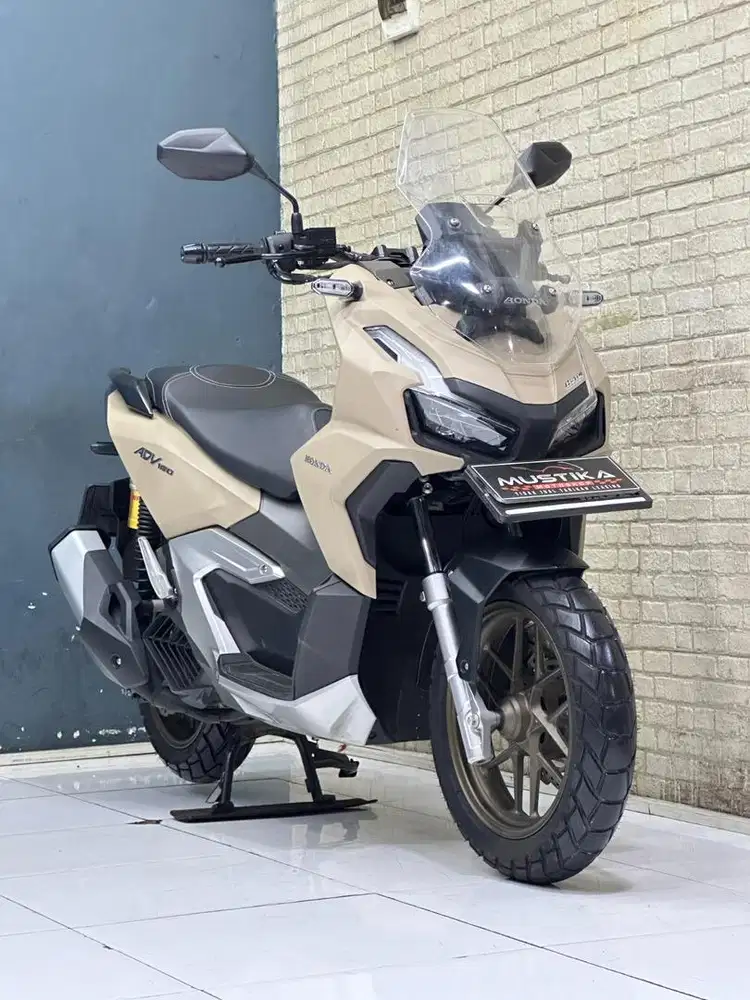 Honda ADV 160 ABS TCS Keyless 2024 N Malang Kota - Zaky Mustika