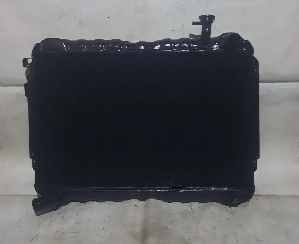 Radiator Toyota Kijang 1RZ 2000 CC Manual