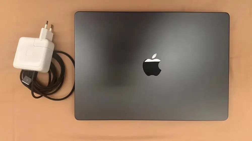 Macbook Pro M4 14 (24/512)