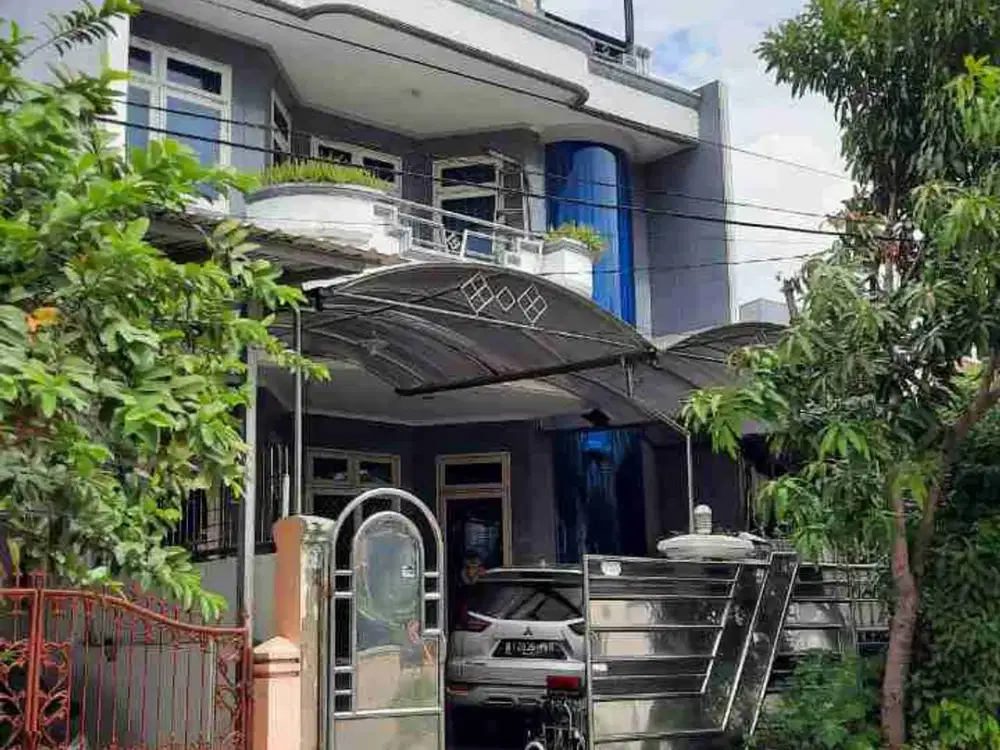 rumah 3 lantai harga murah dibawah pasar,siap huni,bebas banjir,semi furnished di Sunter indah,Sunter jaya,Sunter,jakarta utara