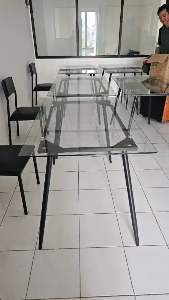 Kursi dan Meja Makan Informa