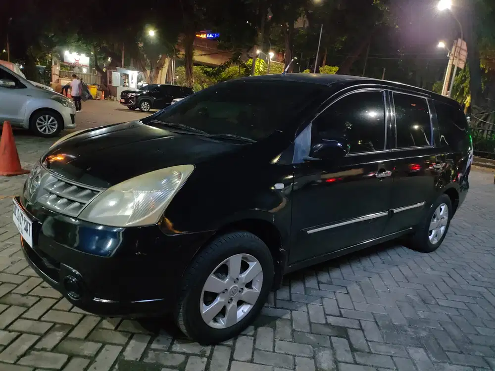 Nissan Livina 2009 Bensin