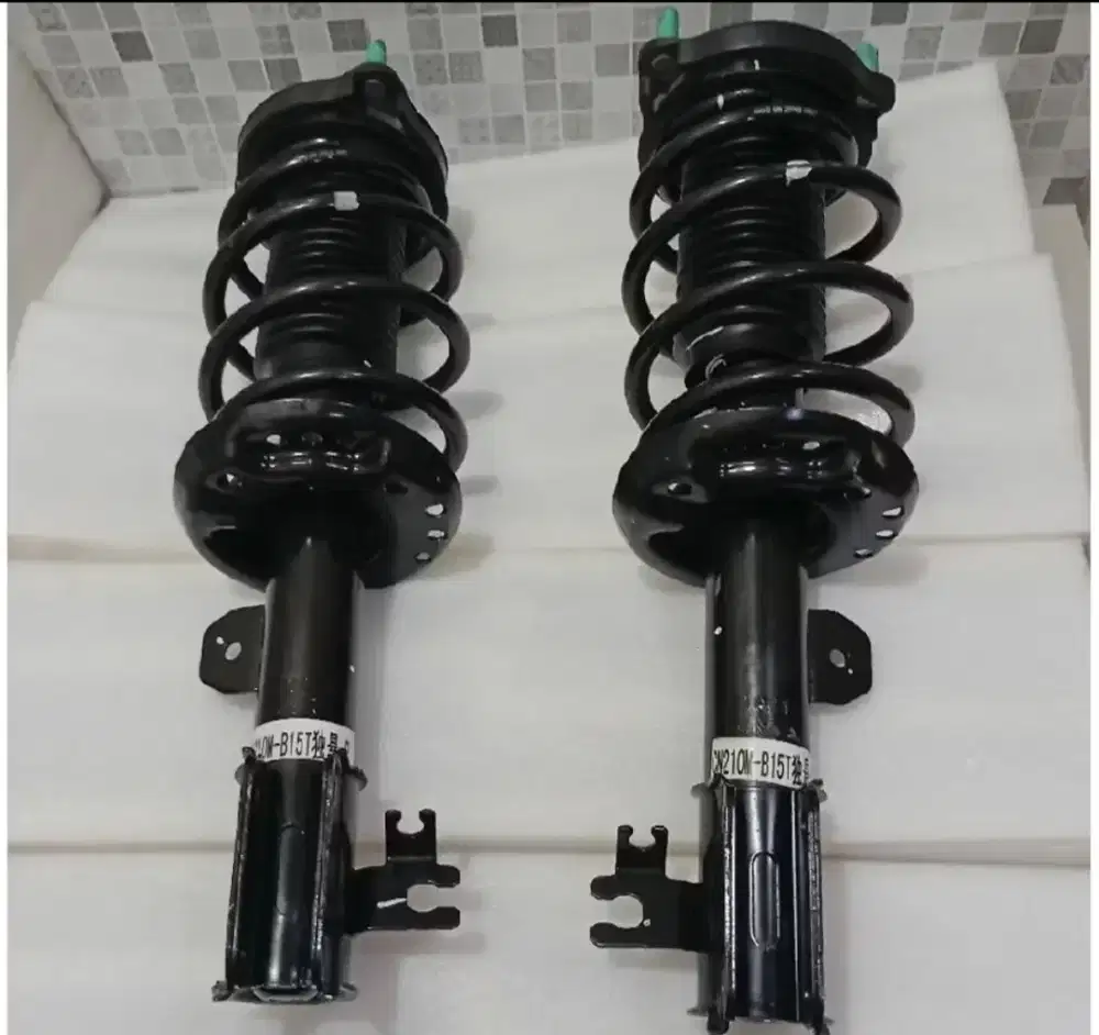 SHOCK DEPAN WULING ALMAZ 2018 ON