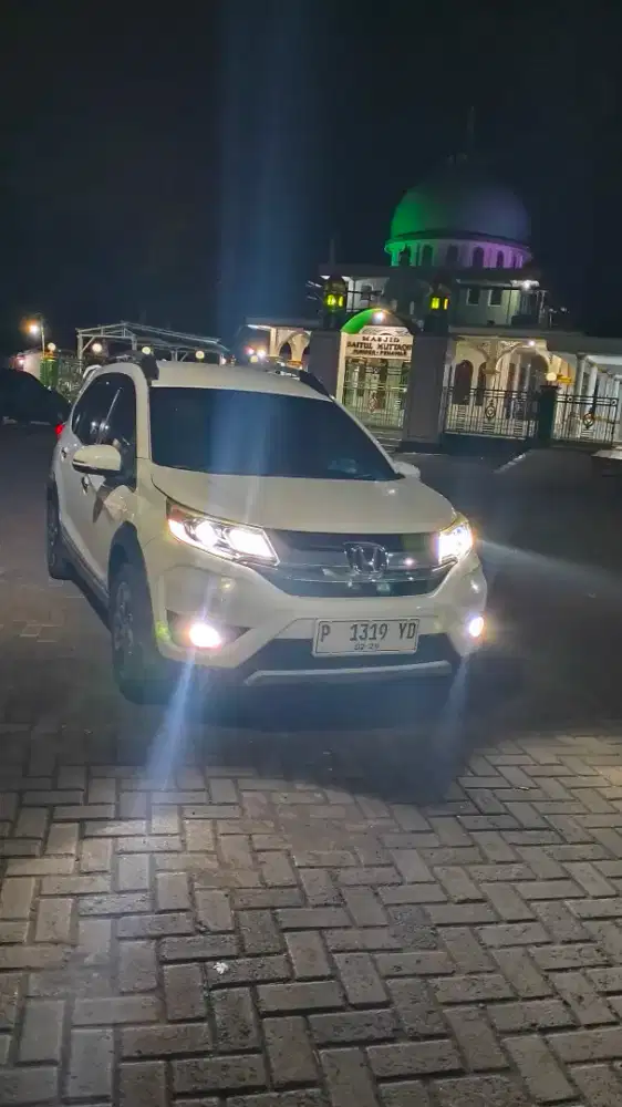 Dijual Honda Brv 2017 At