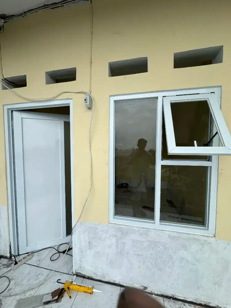 kusen almunium pintu dan jendela