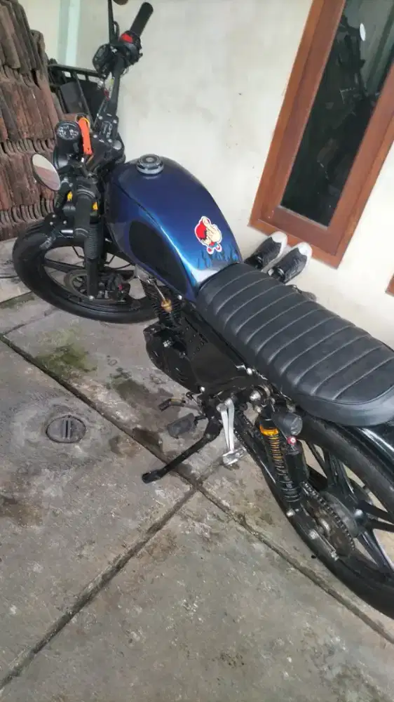 Suzuki Thunder 125 Japstyle