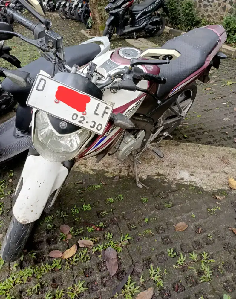 Vixion nvl 150 CC ungu