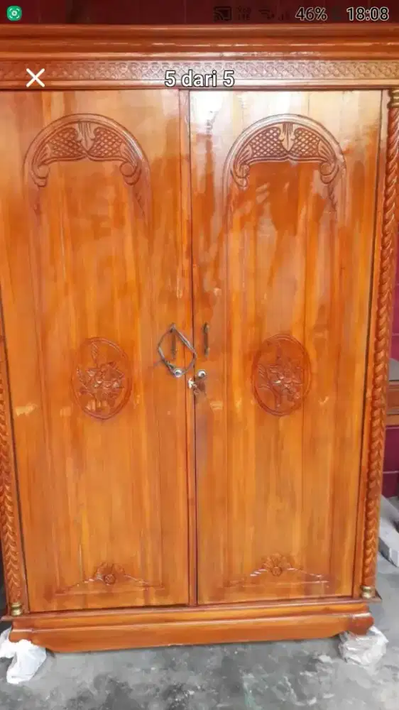 Di jual lemari jati