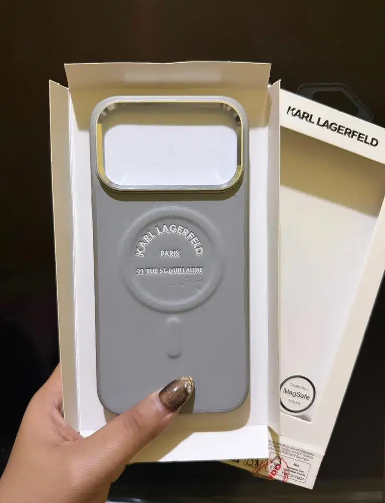 PRELOVE CASE 17 PRO MAX KARL LAGERFELD, BS, MOBEST (BACA DESKRIPSI)